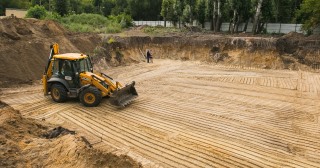 Разработка котлована Подольск, цена от 312 руб./м3.